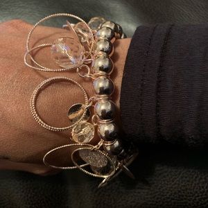 2 Bracelets (Gold Tone)